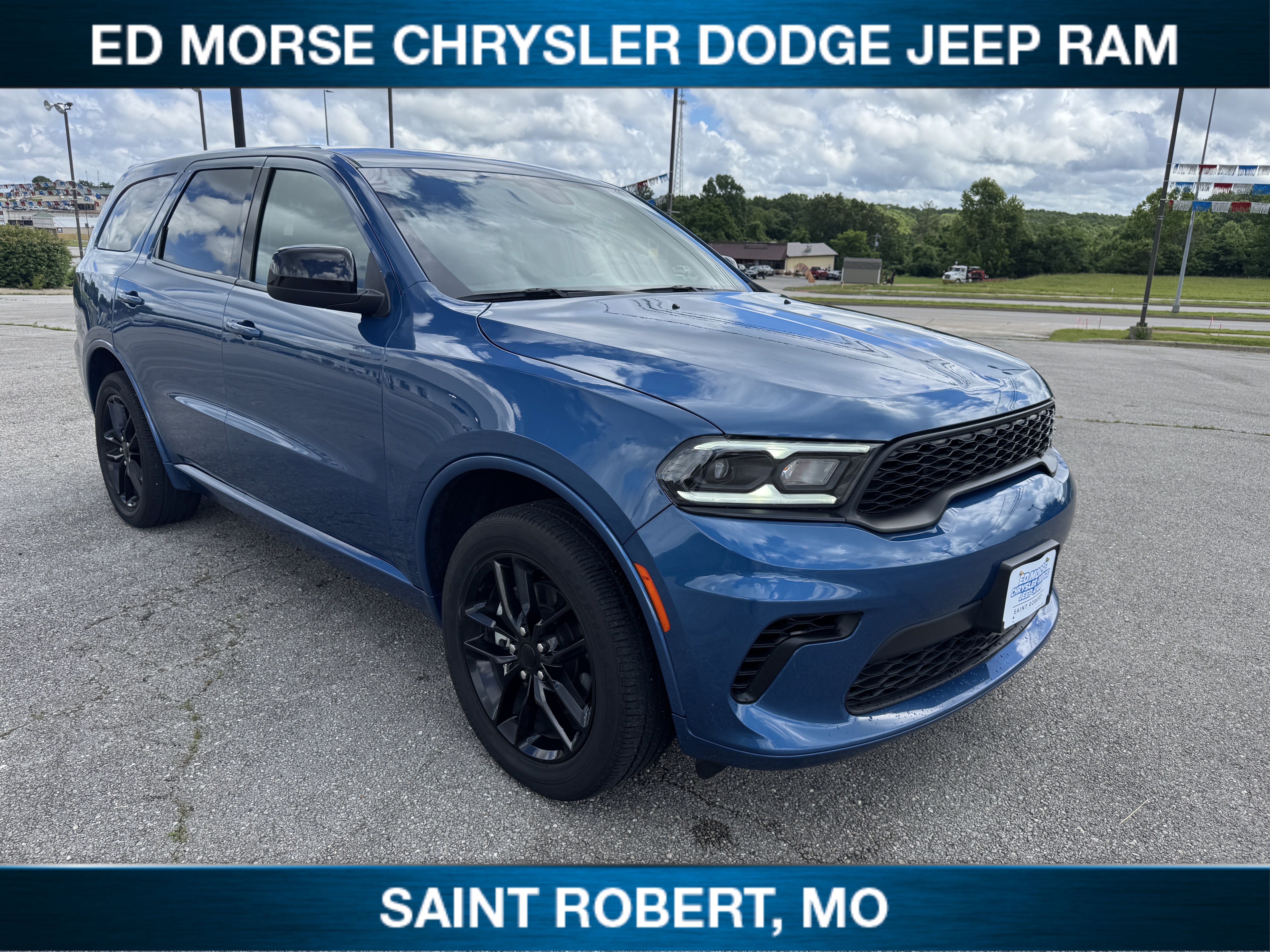 2025 Dodge Durango GT in Frostbite Pearlcoat — front three-quarter view