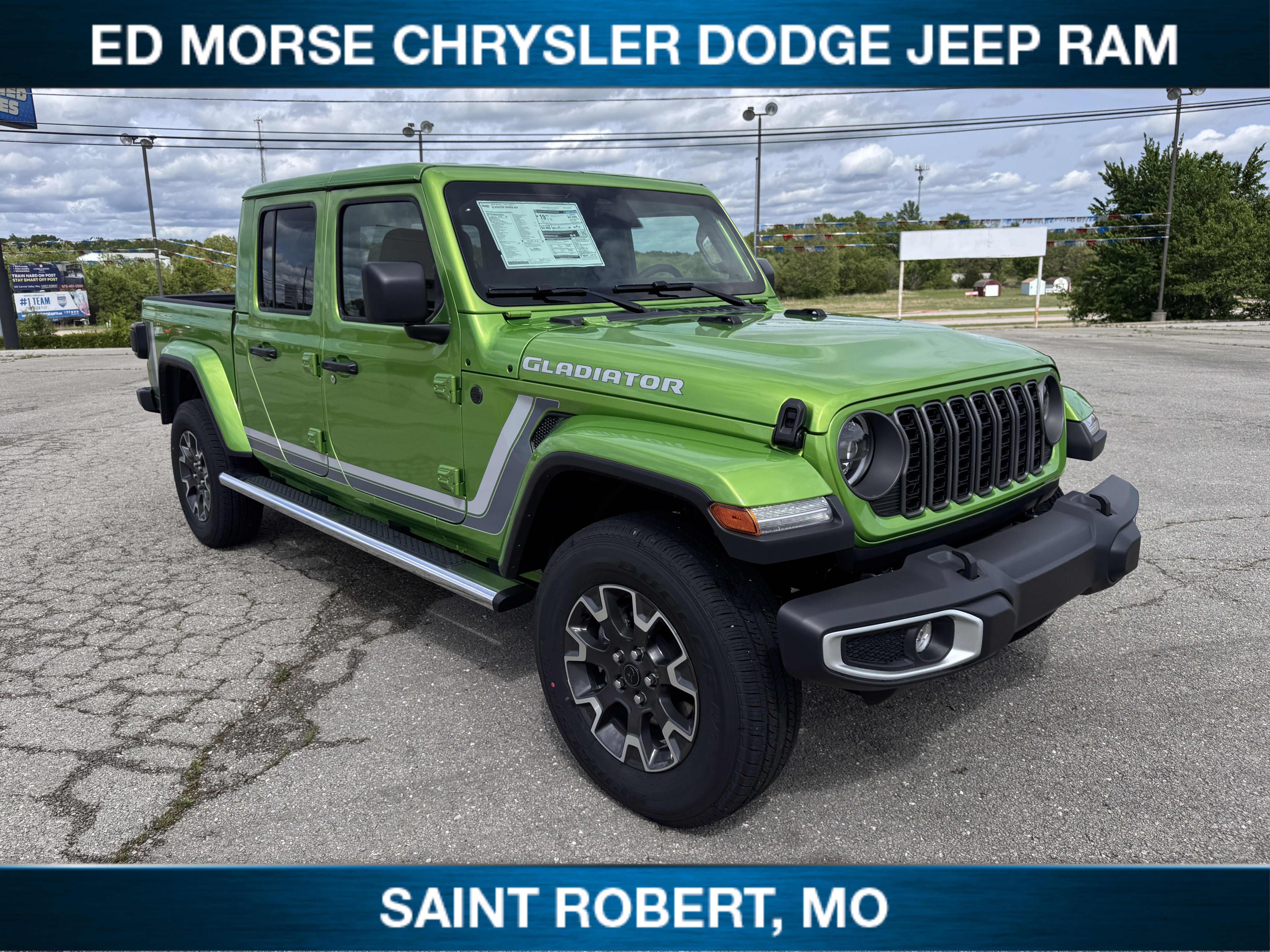2026 Jeep Gladiator Sahara in Mojito — front three-quarter view