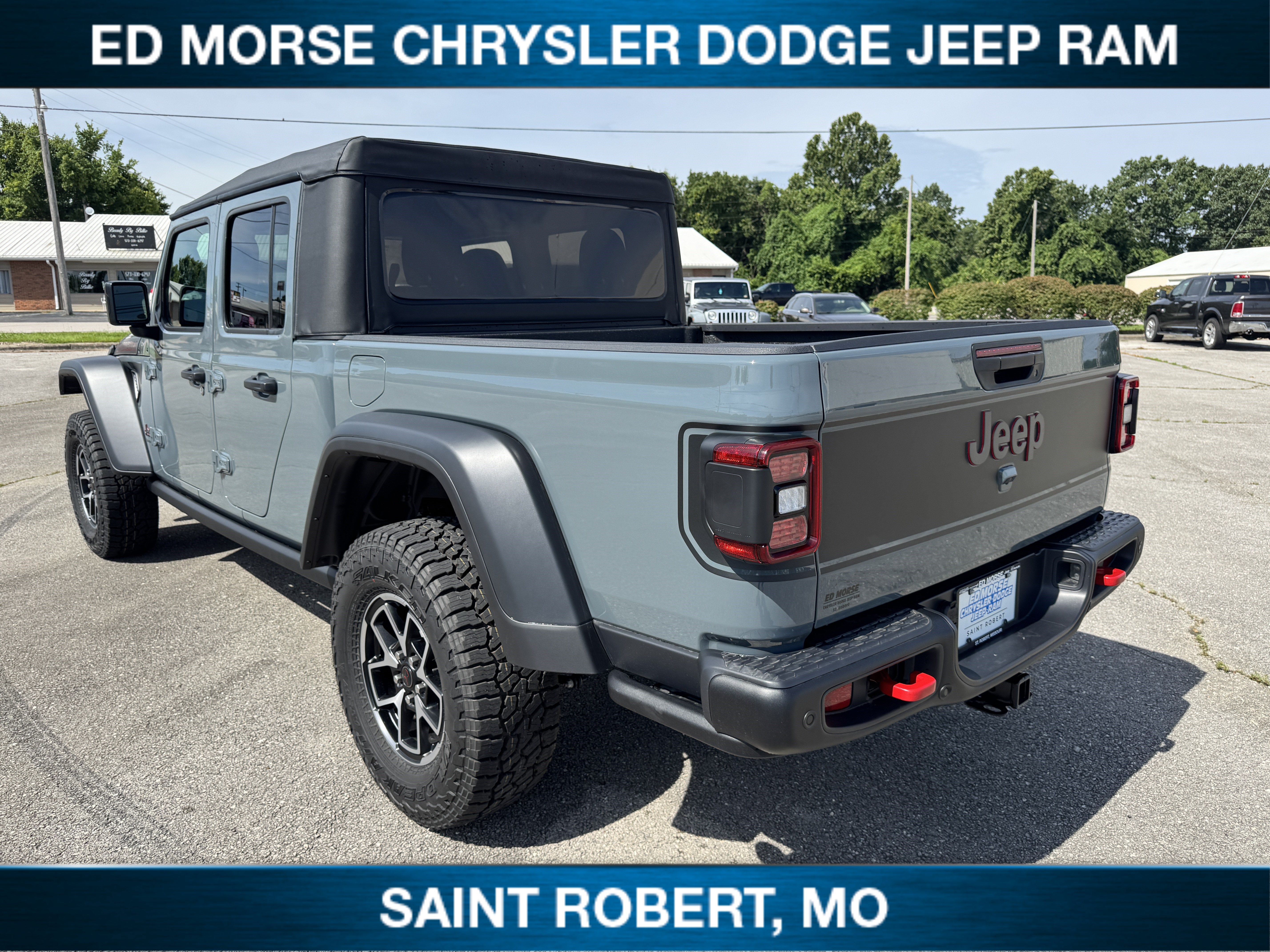 2026 Jeep Gladiator — detail view
